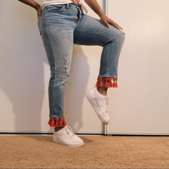 ❌SOLD❌Anthropologie red tassel boyfriend jeans - Picture 3 of 8